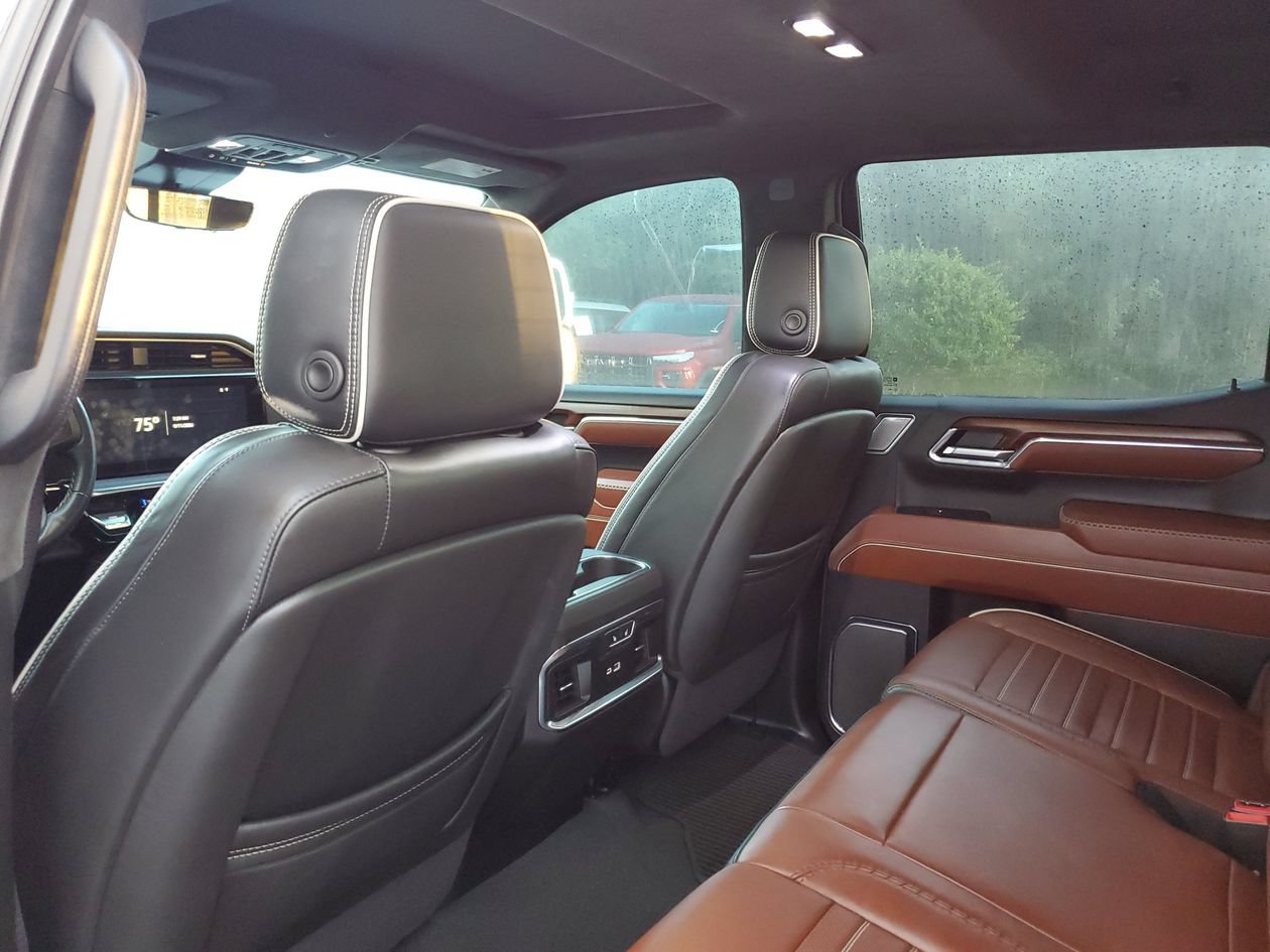 Used 2024 GMC Sierra 1500 Denali Ultimate AWD/4WD image 10
