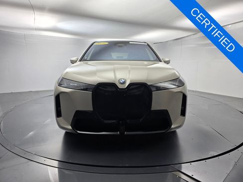 Certified 2026 BMW iX xDrive60 w/ M Sport Package AWD/4WD image 2