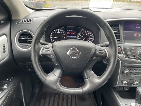 Used 2020 Nissan Pathfinder SL image 22