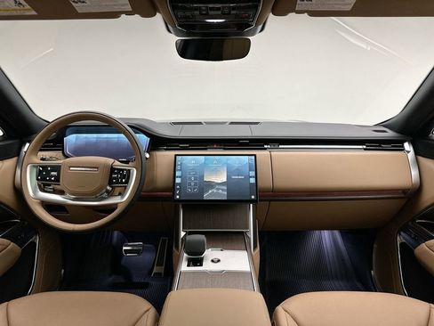 New 2026 Land Rover Range Rover Long Wheelbase SE AWD/4WD image 16