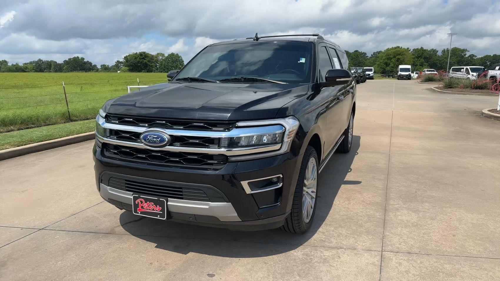 Used 2024 Ford Expedition Max Limited AWD/4WD image 4