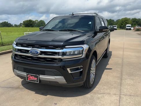 Used 2024 Ford Expedition Max Limited AWD/4WD image 4