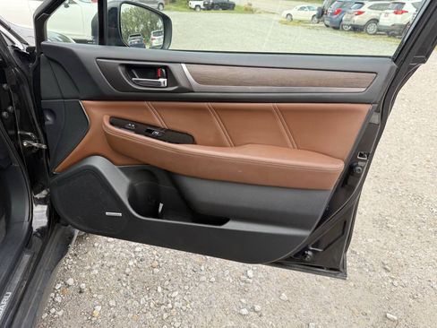 Used 2018 Subaru Outback 2.5i Touring w/ Protection Package #1 AWD/4WD image 13