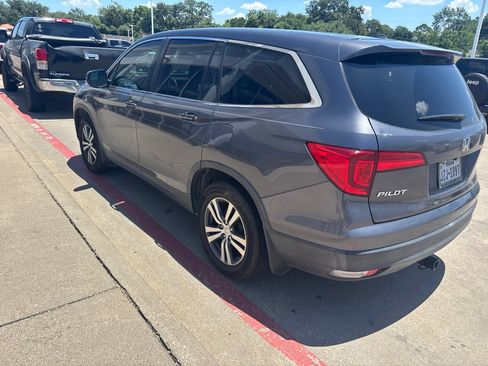 Used 2017 Honda Pilot EX image 6