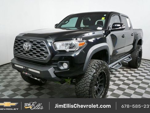 Used 2022 Toyota Tacoma TRD Off-Road w/ Technology Package AWD/4WD image 28