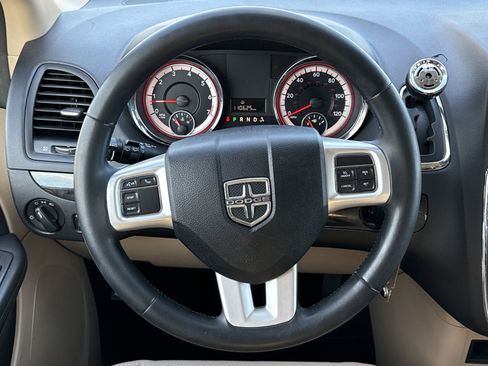 Used 2015 Dodge Grand Caravan SE w/ Quick Order Package 29E SE image 24