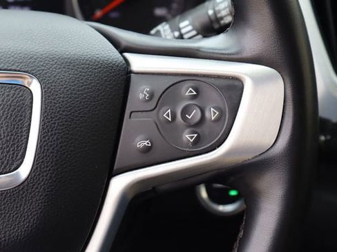 Used 2024 GMC Terrain SLT FWD image 13