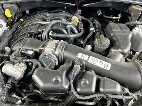 Used 2023 Jeep Grand Cherokee Altitude image 28