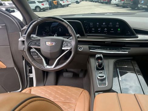 Used 2023 Cadillac Escalade Premium Luxury w/ Performance Package AWD/4WD image 47