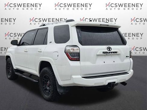 Used 2021 Toyota 4Runner SR5 Premium image 3