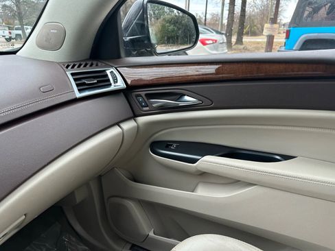 Used 2016 Cadillac SRX Luxury image 35