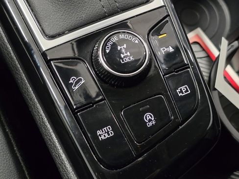 Used 2024 Kia Sportage SX image 9