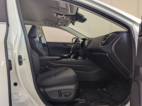 Used 2025 Lexus NX 250 FWD image 18