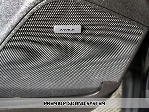 Used 2018 Chevrolet Trax LT w/ Sun & Sound Package image 4