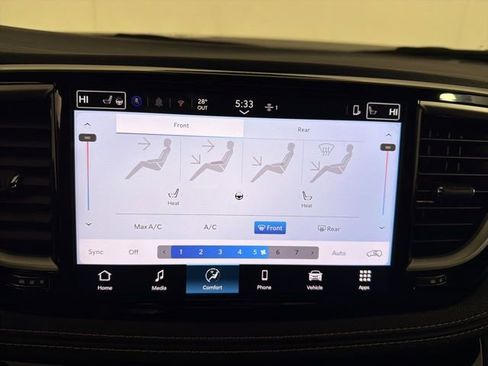 New 2026 Chrysler Pacifica Select image 17