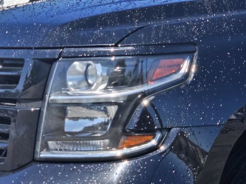 Used 2020 Chevrolet Suburban Premier w/ RST Edition AWD/4WD image 5