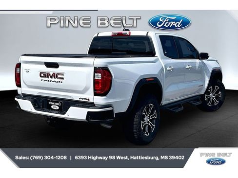 Used 2023 GMC Canyon AT4 w/ AT4 Premium Package AWD/4WD image 10