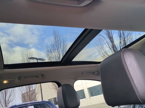 Used 2015 Ford Escape Titanium w/ Canadian Touring Package image 21