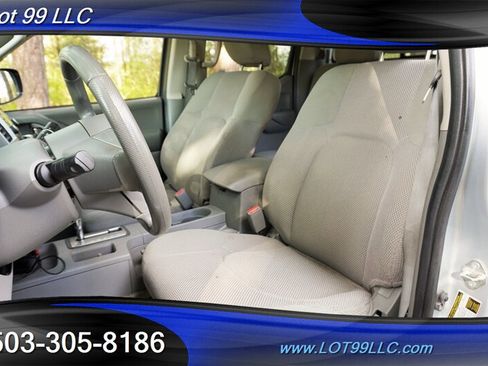 Used 2016 Nissan Frontier SV AWD/4WD image 13