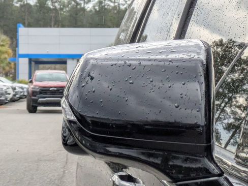 Used 2022 Chevrolet Tahoe RST w/ Sport Performance Package image 10