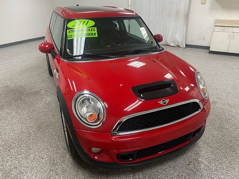 Used 2011 MINI Cooper Clubman S image 4