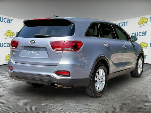 Used 2020 Kia Sorento LX AWD/4WD image 6