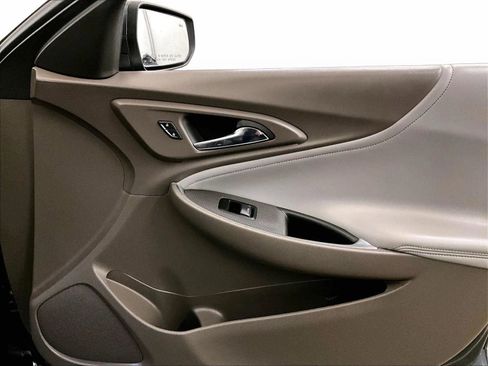 Used 2019 Chevrolet Malibu LT w/ Leather Package image 23