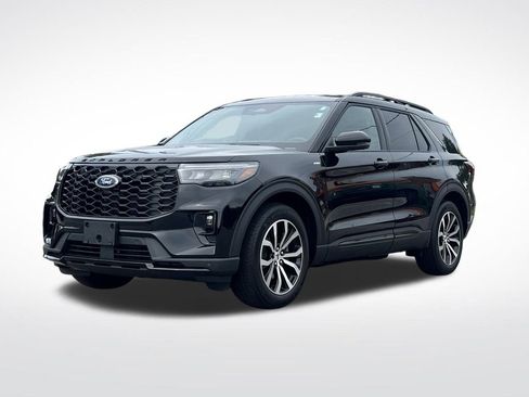 New 2025 Ford Explorer ST-Line image 3