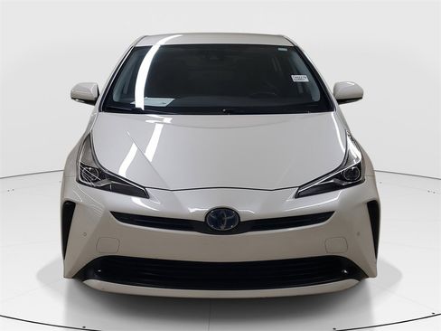 Used 2019 Toyota Prius Limited image 2