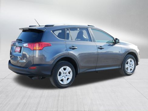 Used 2014 Toyota RAV4 LE image 5