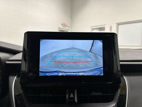 Used 2024 Toyota Corolla LE FWD image 28