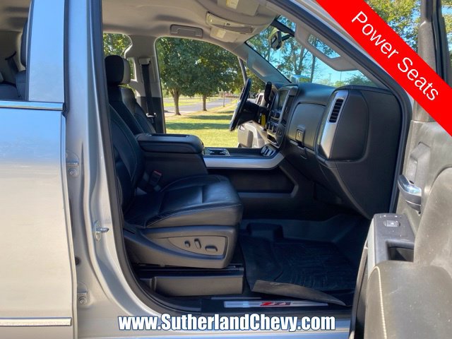 Used 2018 Chevrolet Silverado 2500 LTZ w/ Vortec Plus Package AWD/4WD image 21