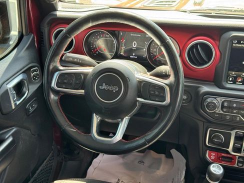 Used 2021 Jeep Gladiator Rubicon AWD/4WD image 16