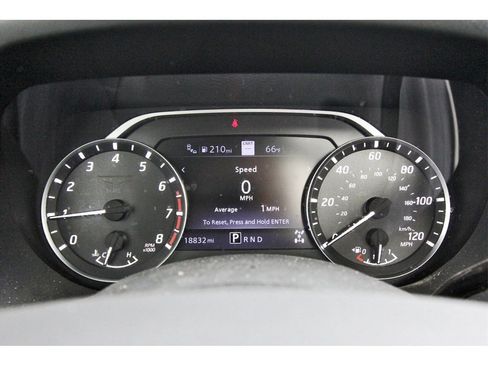 Used 2023 Nissan Titan Platinum Reserve w/ Moonroof Package image 10