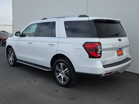 Used 2023 Ford Expedition Limited image 6