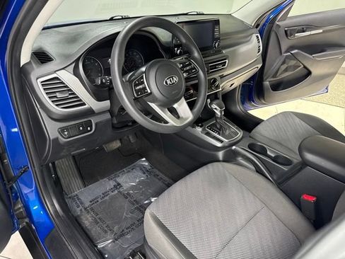 Used 2021 Kia Seltos LX AWD/4WD image 10