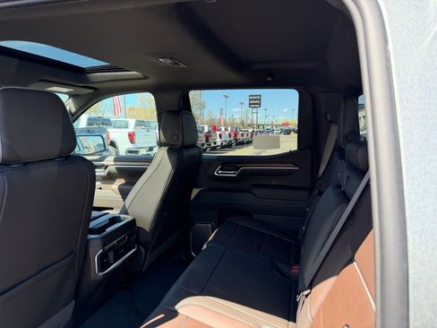 New 2026 GMC Sierra 1500 Denali AWD/4WD image 11