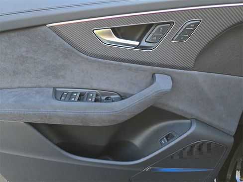 New 2026 Audi RS Q8 performance image 19