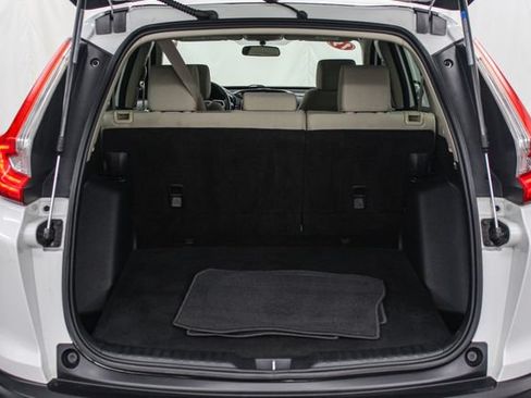 Used 2019 Honda CR-V LX image 16