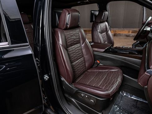 Used 2023 Cadillac Escalade Sport Platinum image 27