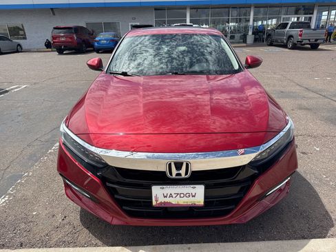 Used 2018 Honda Accord Touring image 18