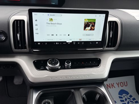 Used 2025 Ford Expedition Max Active AWD/4WD image 24