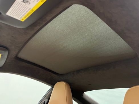 Used 2015 Porsche 911 Turbo S image 40