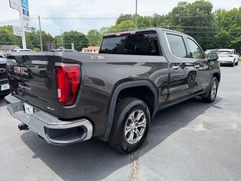 Used 2021 GMC Sierra 1500 SLT w/ X31 Off-Road Package AWD/4WD image 4
