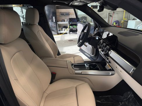 Used 2026 Mercedes-Benz GLB 250 4MATIC image 19