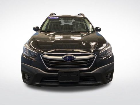 Used 2020 Subaru Outback Premium AWD/4WD image 2