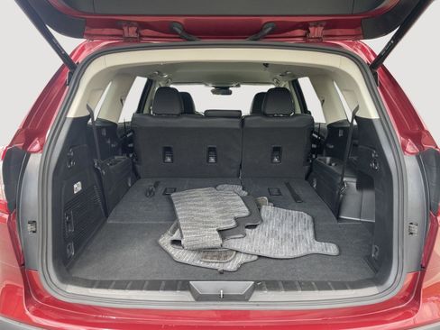 Used 2023 Subaru Ascent Limited image 7