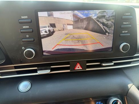 Certified 2023 Hyundai Elantra SEL FWD image 27