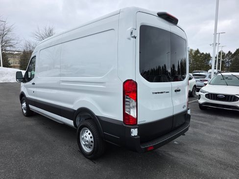 New 2026 Ford Transit 250 148 Medium Roof RWD image 3