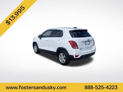 Used 2020 Chevrolet Trax LS w/ Tint and Cruise Package FWD image 3